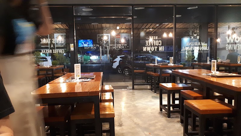 Kopi Nge Latte: Santai di Jantung Cilacap